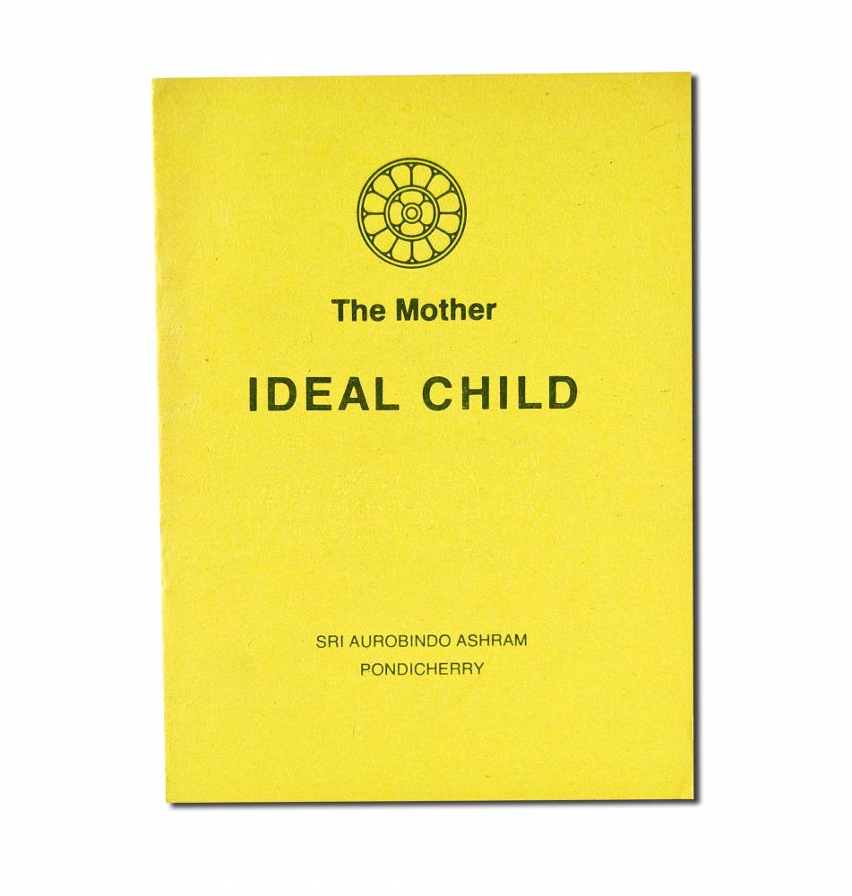 Ideal Child, Booklet